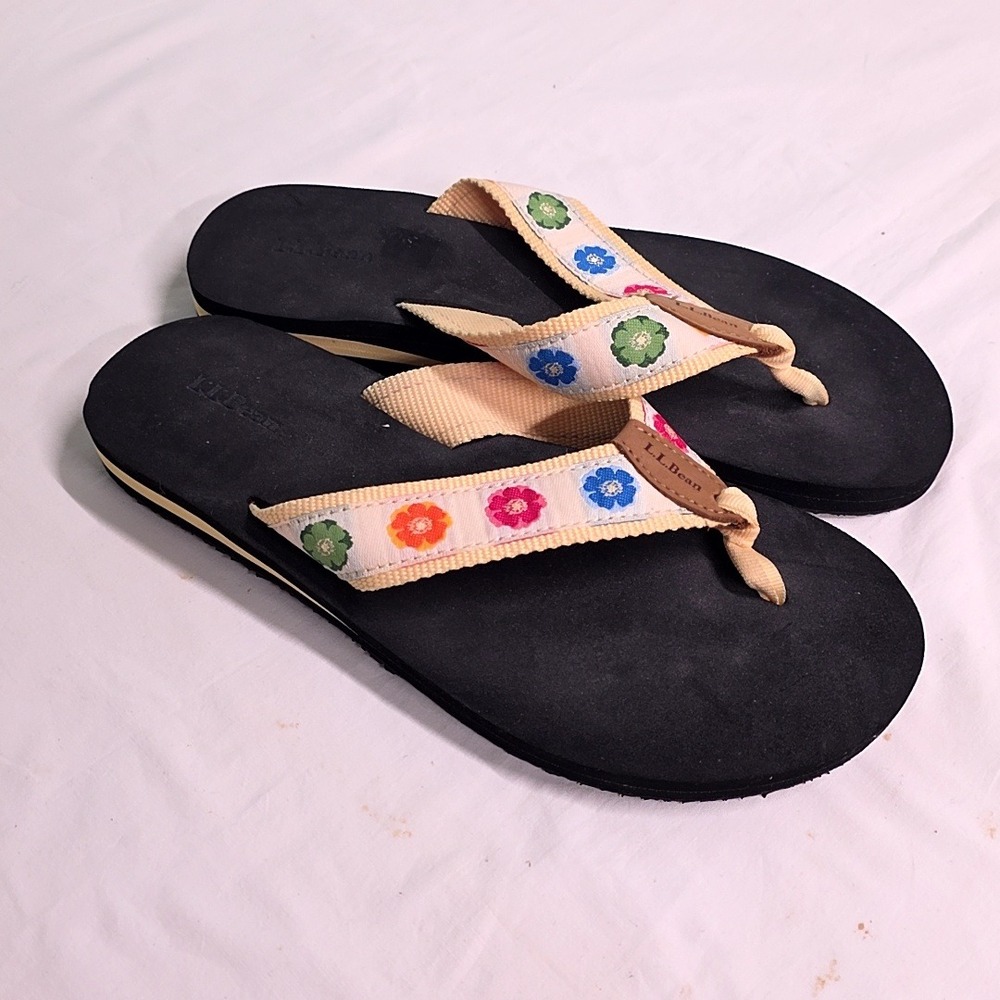 L.L. Bean Flip Flop Sandals Women 9 Black Cream Floral Embroidered Boho Summer